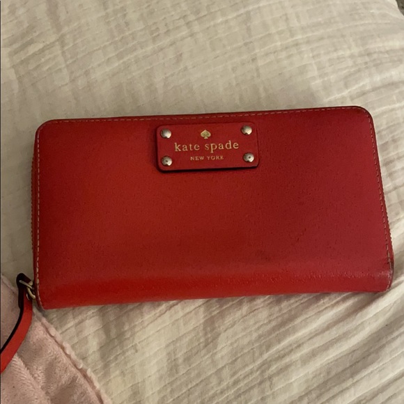 Kate spade wallet - Picture 1 of 3